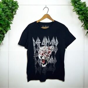 DEF LEPPARD Modern Graphic Rock Band Graphic Short Sleeve Spell Out T Shirt